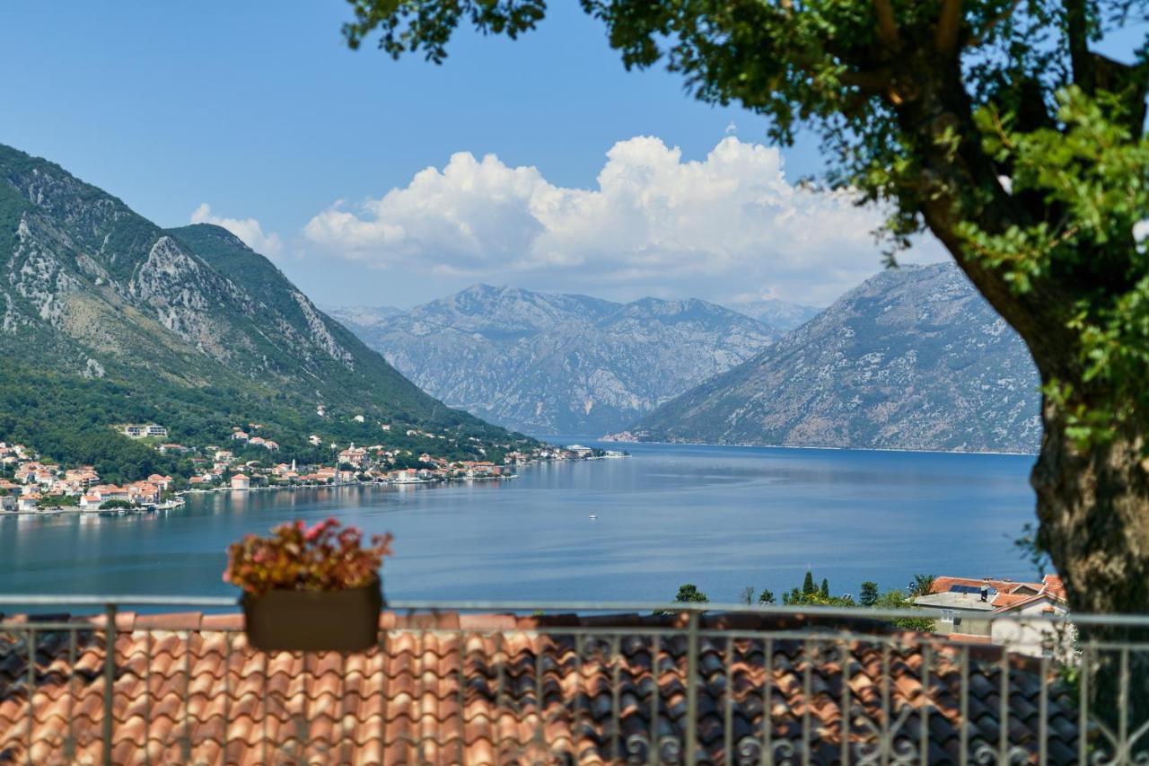 Our Sunset Apartments With Pool And Sea View Kotor Exteriör bild