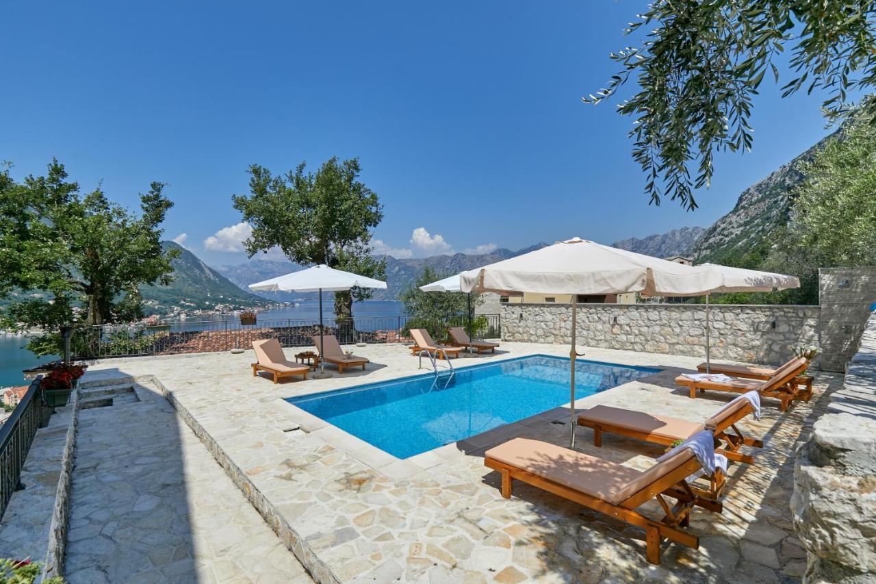Our Sunset Apartments With Pool And Sea View Kotor Exteriör bild