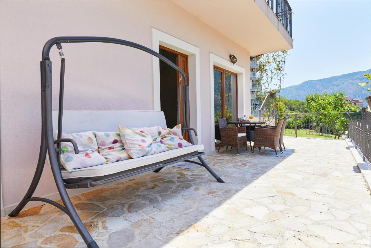 Our Sunset Apartments With Pool And Sea View Kotor Exteriör bild